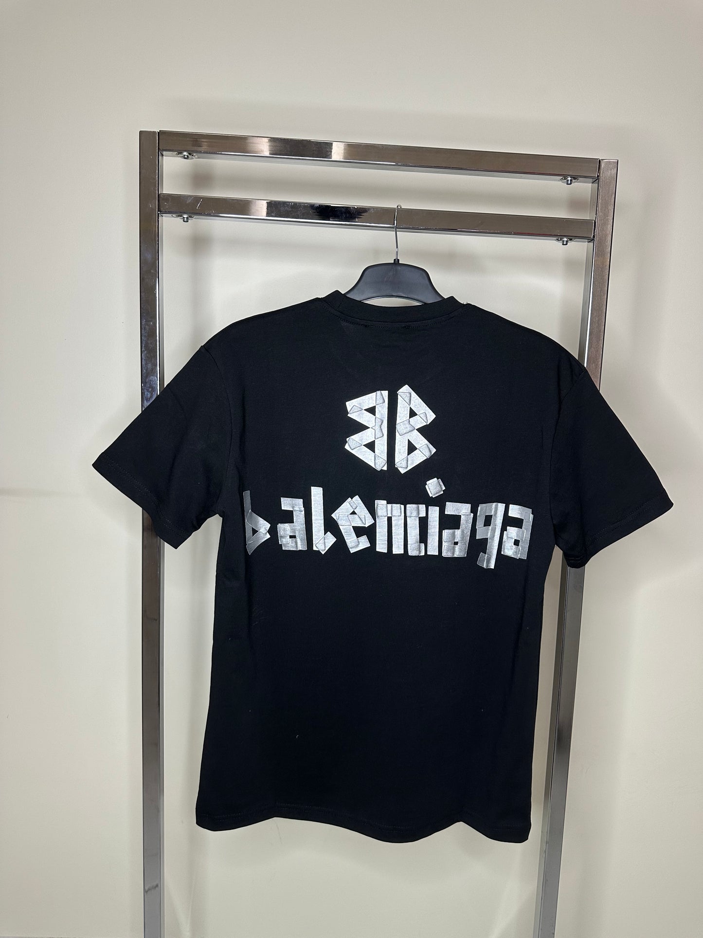 Мъжка тениска Black S24 (1028)